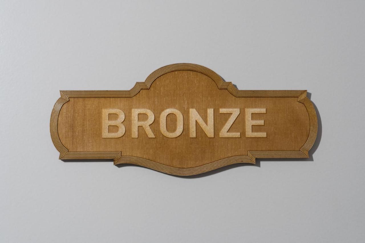 Graffitisuites#Bronze Thessaloníki Exteriör bild